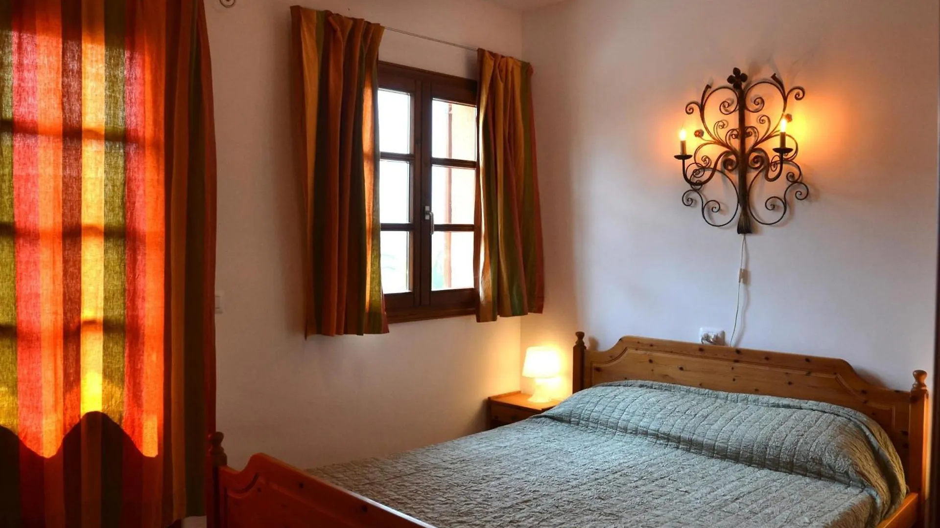 Σπίτι διακοπών Casa Con Piscina Privada Y Jardin Cerca De La Playa En L'Estartit - Es-323-6 Βίλα